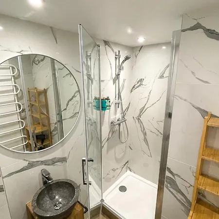 Atypaluxe 3 公寓 *